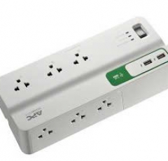 Ổ cắm kéo dài Schneider: 6 ổ cắm, 3m, 2 cổng sạc USB, 2.4V PM63U-VN